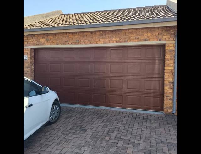 3 BEDROOM TOWNHOUSE FOR SALE IN BARTLETT